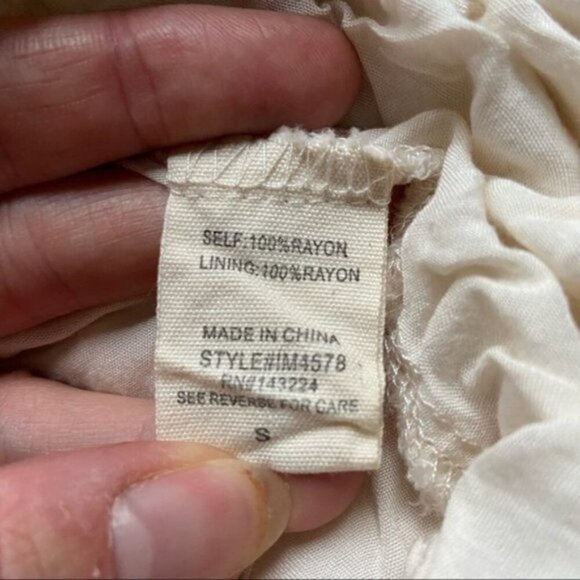 ILLA ILLA Front Slit white Gauze Maxi size small - Picture 9 of 11